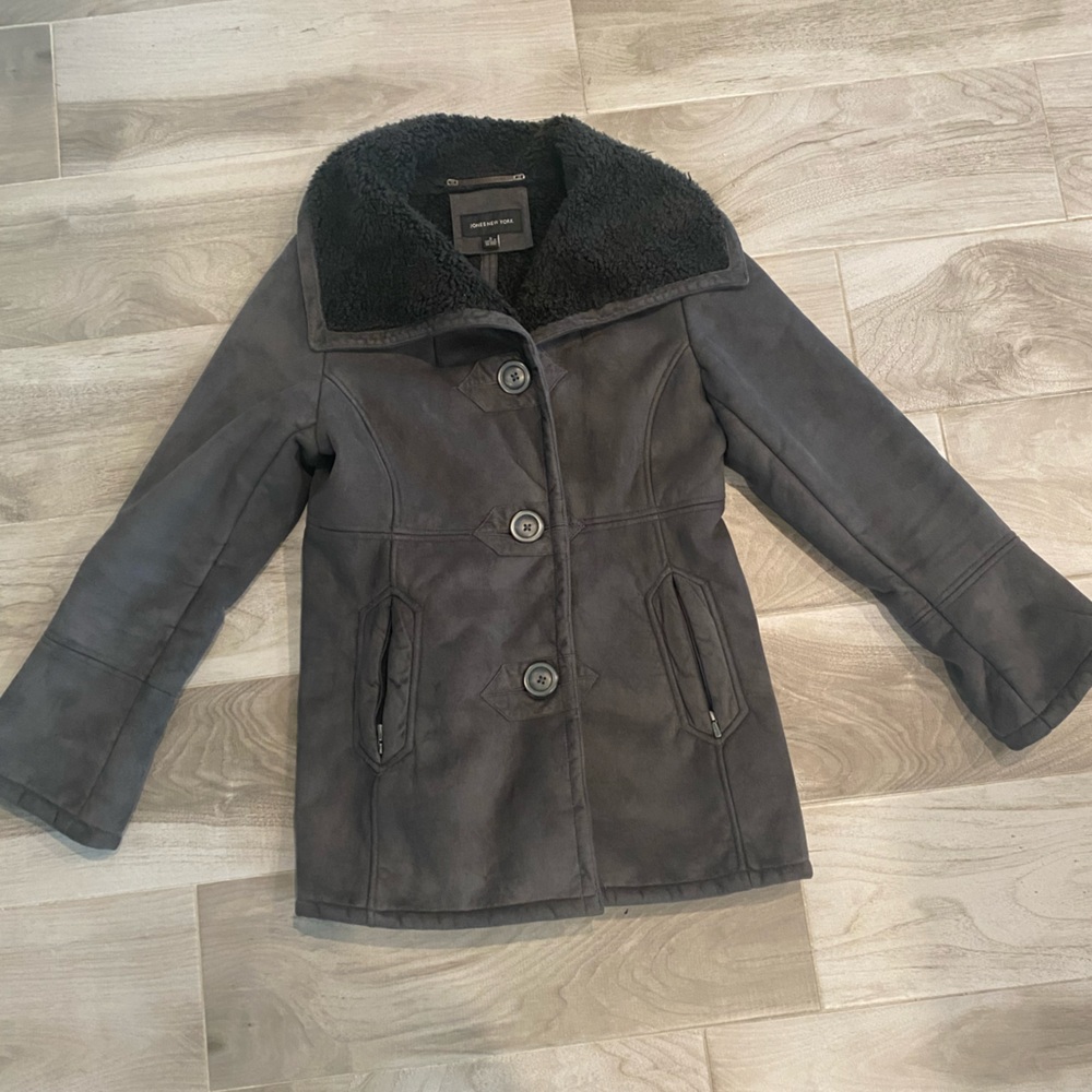 JONES NEW YORK FAUX SUEDE COAT, SIZE SMALL, RICH PLUSH GRAY